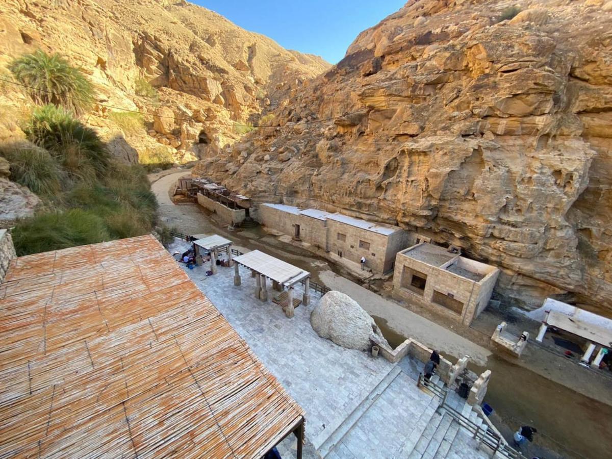 At-Tafilah Afra Hot Springs Chalets מראה חיצוני תמונה
