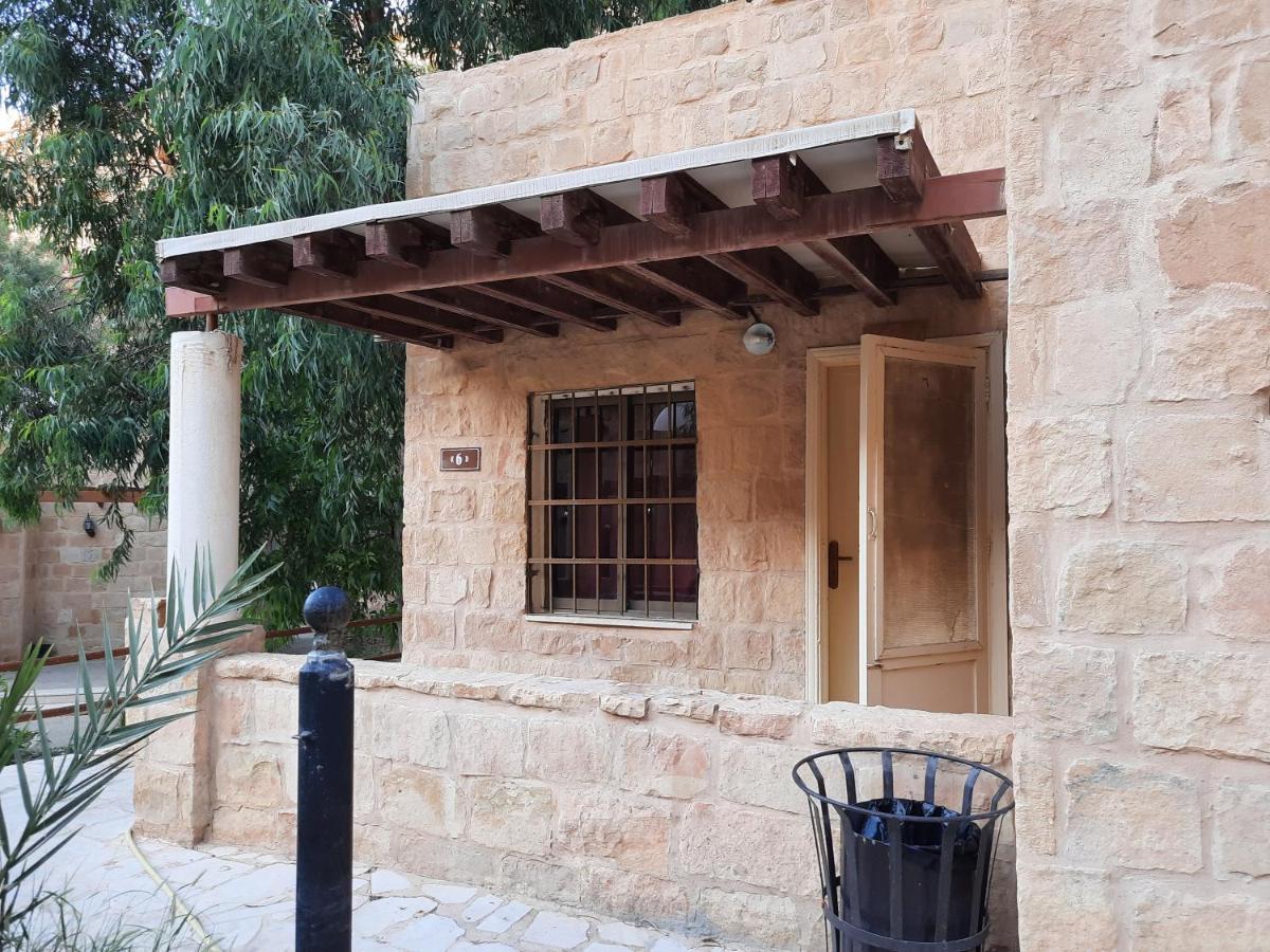 At-Tafilah Afra Hot Springs Chalets מראה חיצוני תמונה