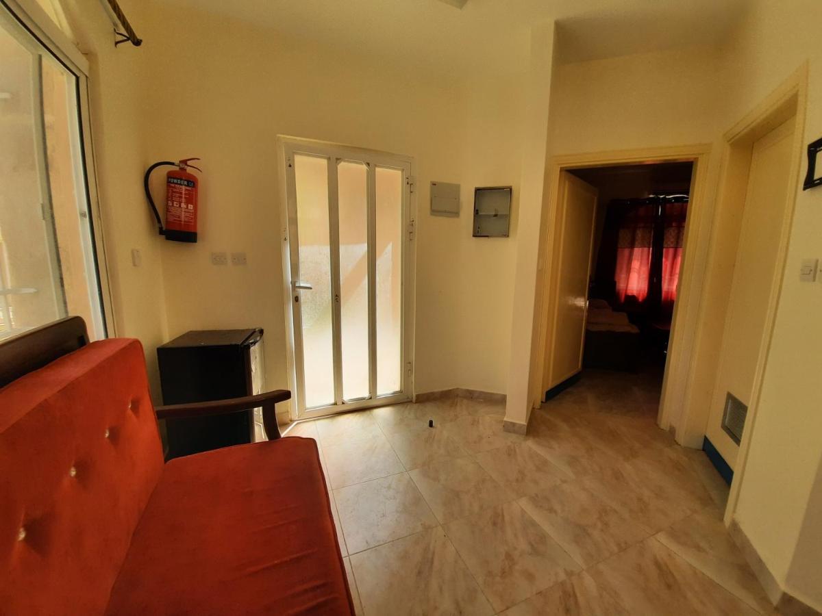 At-Tafilah Afra Hot Springs Chalets מראה חיצוני תמונה